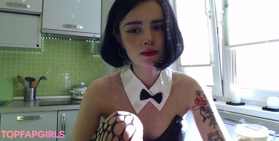 Photo nue de fuite OnlyFans de Loona #932