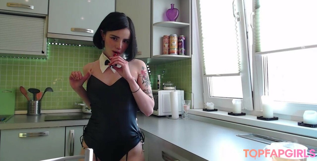 Photo nue de fuite OnlyFans de Loona #942