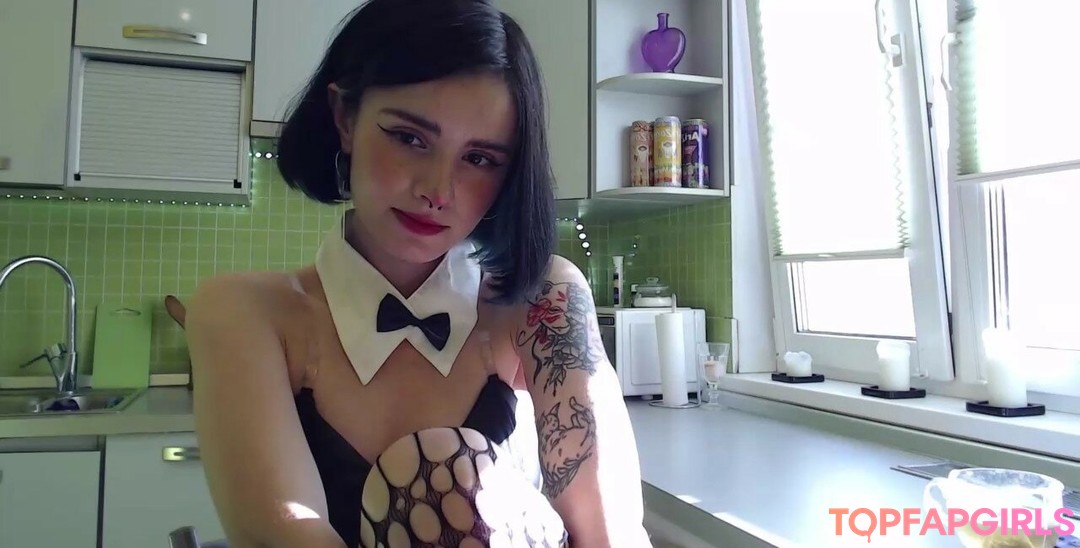 Photo nue de fuite OnlyFans de Loona #960