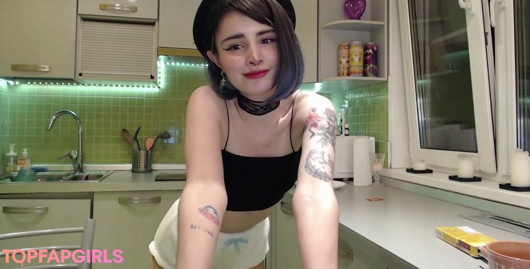 Photo nue de fuite OnlyFans de Loona #998