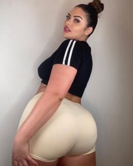 Photo nue de fuite OnlyFans de Karmyn Sandiego