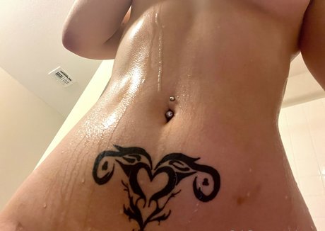 Photo nue de fuite OnlyFans de Okaasan