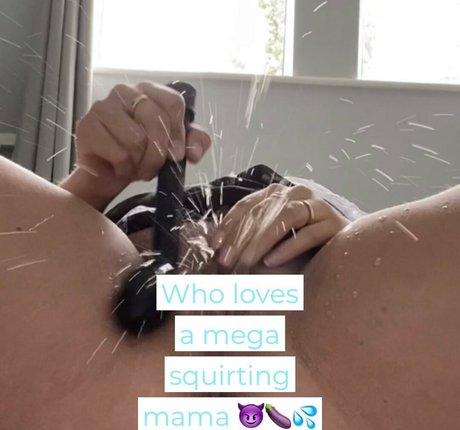 Photo nue de fuite OnlyFans de Wife And Mama Vip