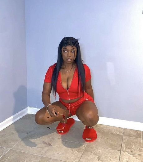Thick Trixxx
