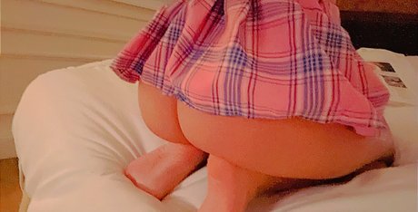 Sweet Little Mia