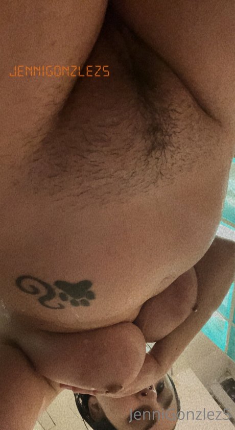 Photo nue de fuite OnlyFans de Jenni