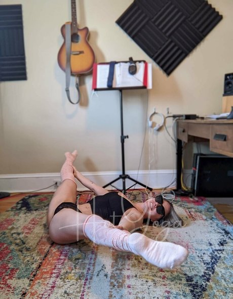 Photo nue de fuite OnlyFans de Hotyoga