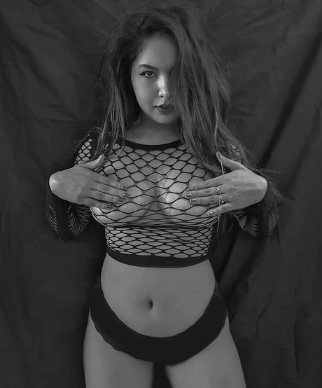 Photo nue de fuite OnlyFans de Zeeba Kalan