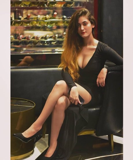 Photo nue de fuite OnlyFans de Nidhi Maheshwari
