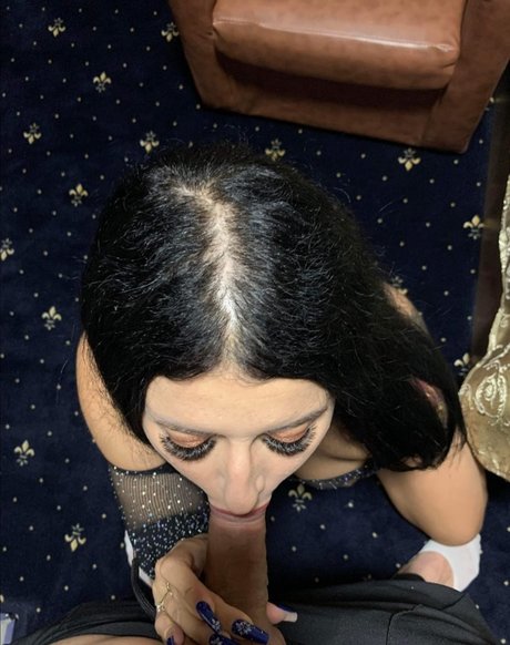 Photo nue de fuite OnlyFans de Andreeadeaconu