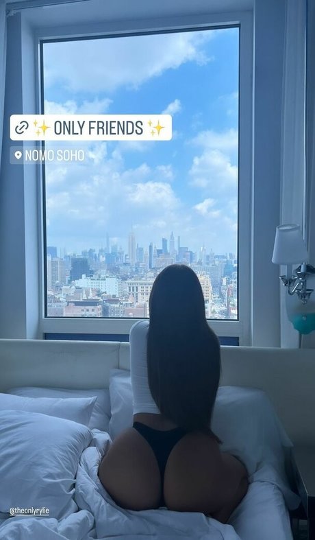 Photo nue de fuite OnlyFans de Theonlyrylie