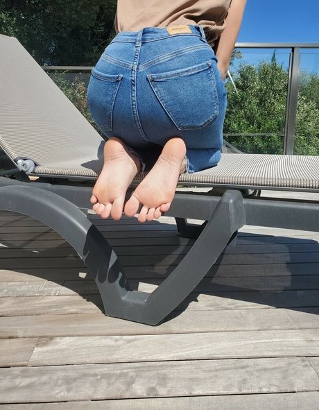Alicefrenchfeet