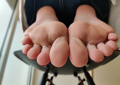 Alicefrenchfeet