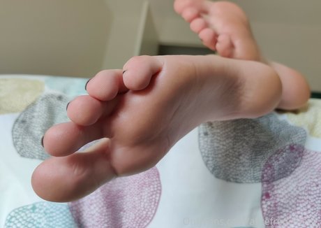 Alicefrenchfeet