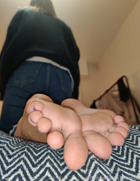 Alicefrenchfeet