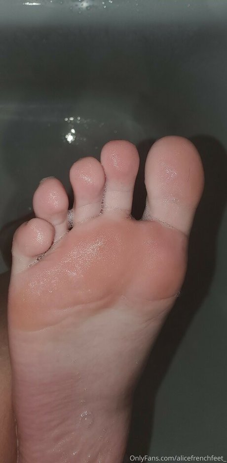 Alicefrenchfeet