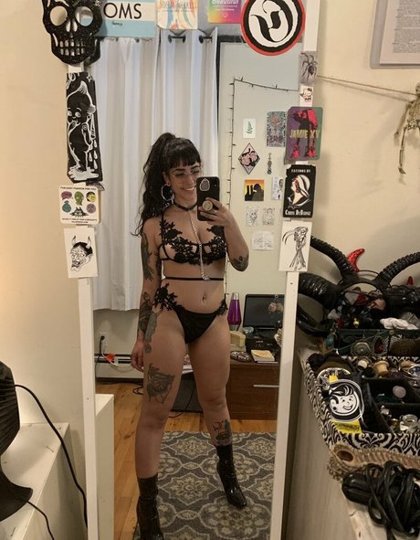 Photo nue de fuite OnlyFans de Littlefilthyb