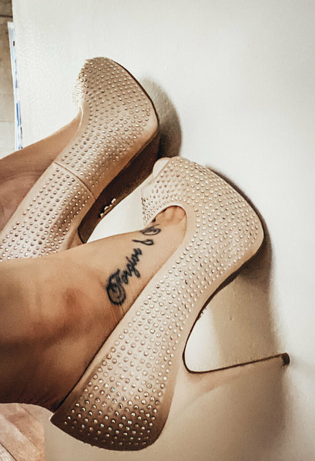 Photo nue de fuite OnlyFans de Simplyyprettyytoes