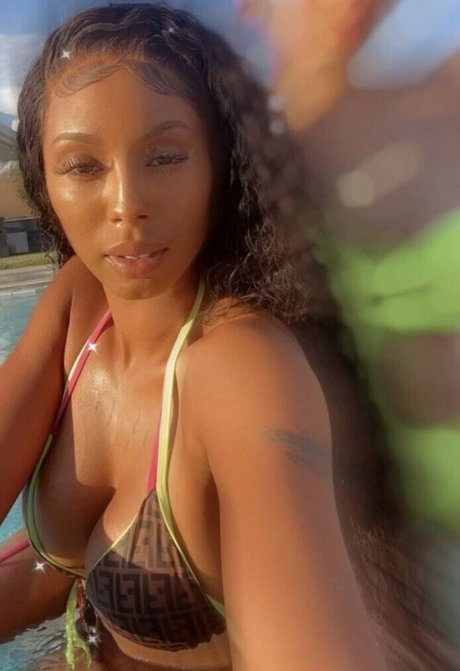 Photo nue de fuite OnlyFans de Royalty24kt