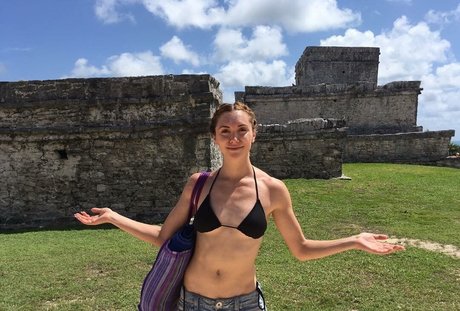 Photo nue de fuite OnlyFans de Alyson Stoner