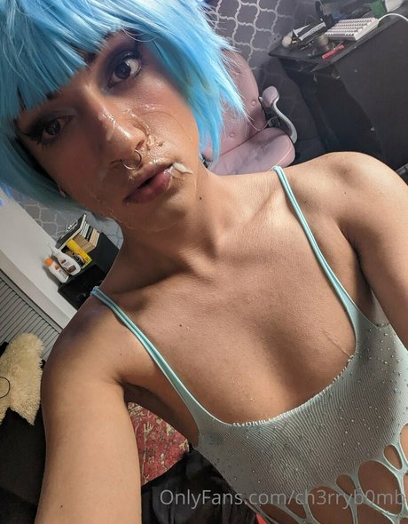 Photo nue de fuite OnlyFans de Ch3rryb0mb