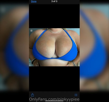 Photo nue de fuite OnlyFans de Pinkyypieee