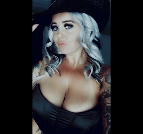Nikki N9ne
