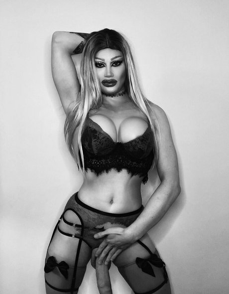 Photo nue de fuite OnlyFans de Roman Rose