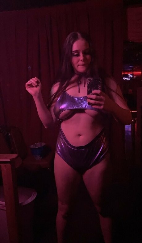 Photo nue de fuite OnlyFans de Juneaubabe