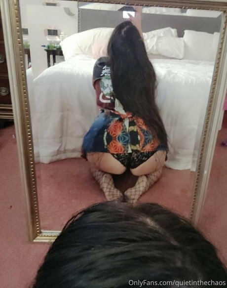 Photo nue de fuite OnlyFans de Quietinthechaos