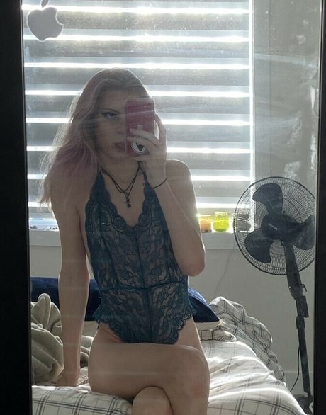 Photo nue de fuite OnlyFans de Laced Up Lace
