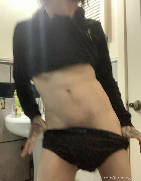 Photo nue de fuite OnlyFans de Xxchrissdecemberxx