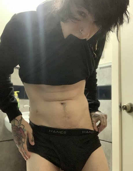 Photo nue de fuite OnlyFans de Xxchrissdecemberxx