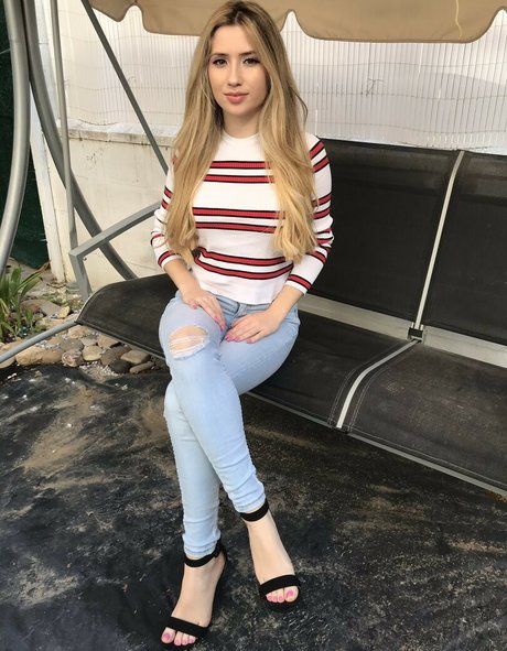 Pretty Feet