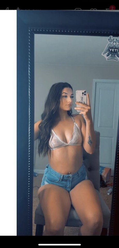 Photo nue de fuite OnlyFans de Babynaomi