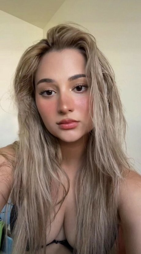 Photo nue de fuite OnlyFans de Kaylielvin