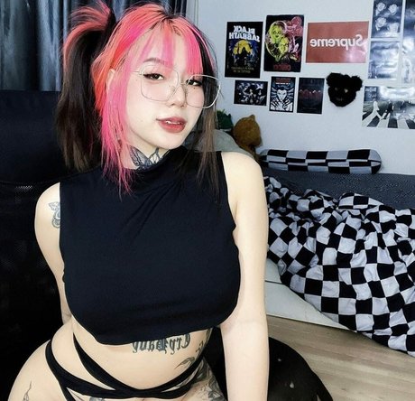 Photo nue de fuite OnlyFans de Irenkampong1
