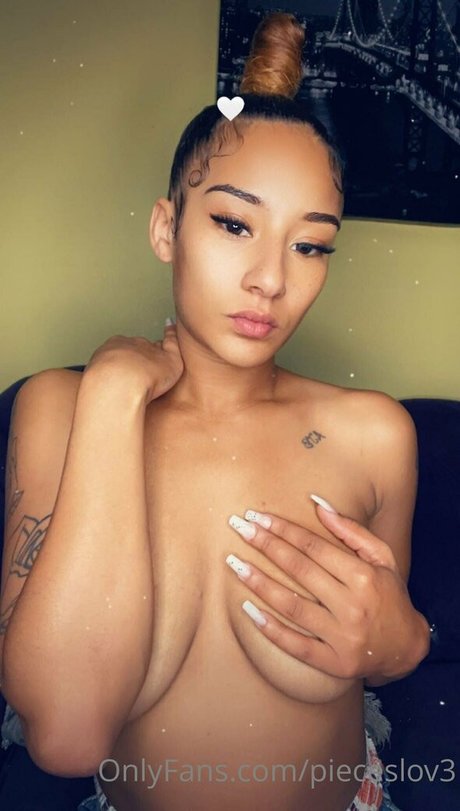 Photo nue de fuite OnlyFans de Pieceslov3