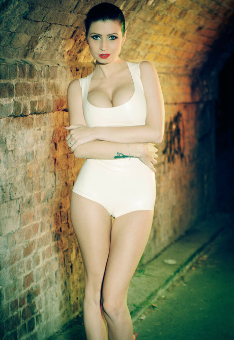 Lillyroma1982