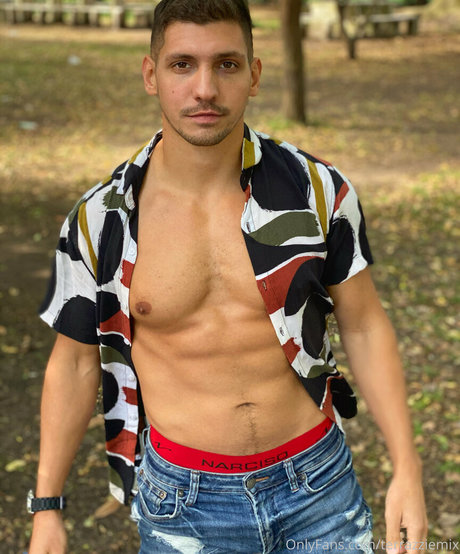 Photo nue de fuite OnlyFans de Emilianoterra