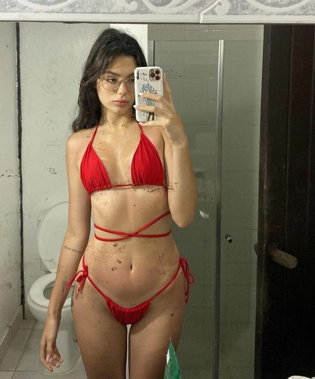 Photo nue de fuite OnlyFans de Larissa Saldanha