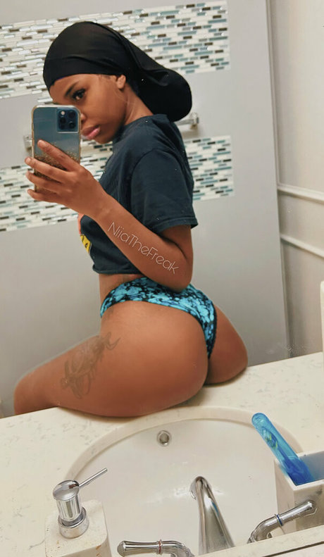 Photo nue de fuite OnlyFans de Niiathefreak