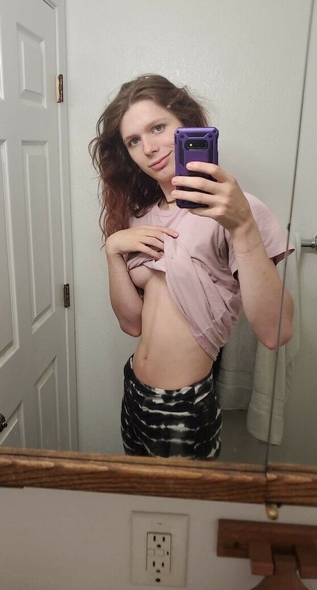 Photo nue de fuite OnlyFans de Rainiebun