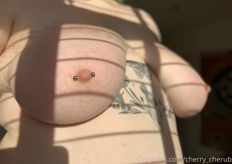 Photo nue de fuite OnlyFans de Cherrycherub