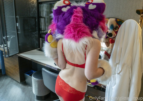 Photo nue de fuite OnlyFans de Glittertitpup