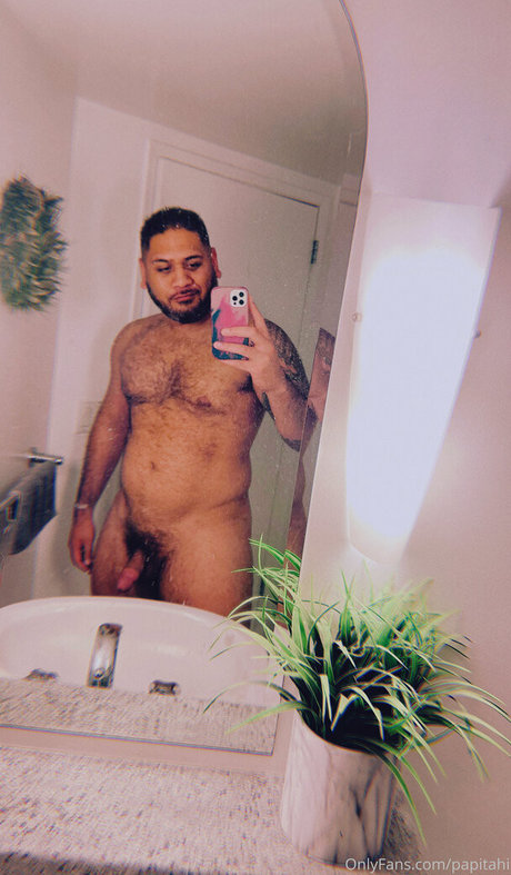 Photo nue de fuite OnlyFans de Papitahi