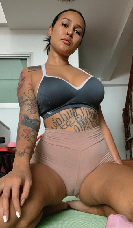 Photo nue de fuite OnlyFans de Yourbadassbabe