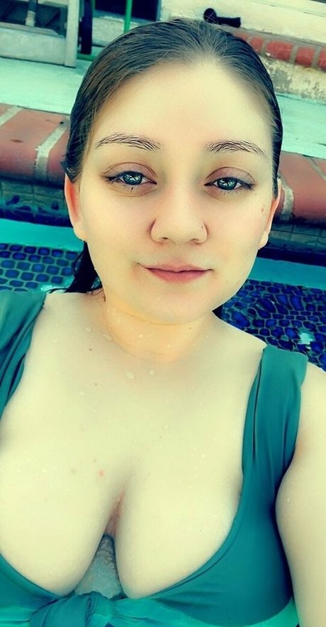 Photo nue de fuite OnlyFans de Itsallinthethighs