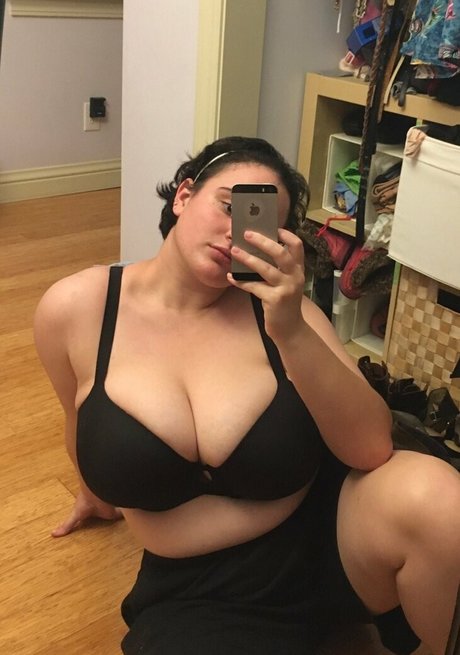Photo nue de fuite OnlyFans de Alida Roos