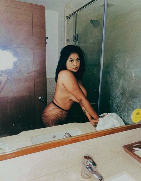 Photo nue de fuite OnlyFans de Oasidasprivate